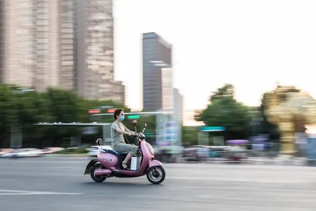 小电驴卖不动了,爱玛科技净利腰斩
